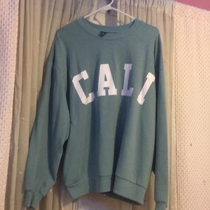 I’m selling a extra large sweater from wild fable.